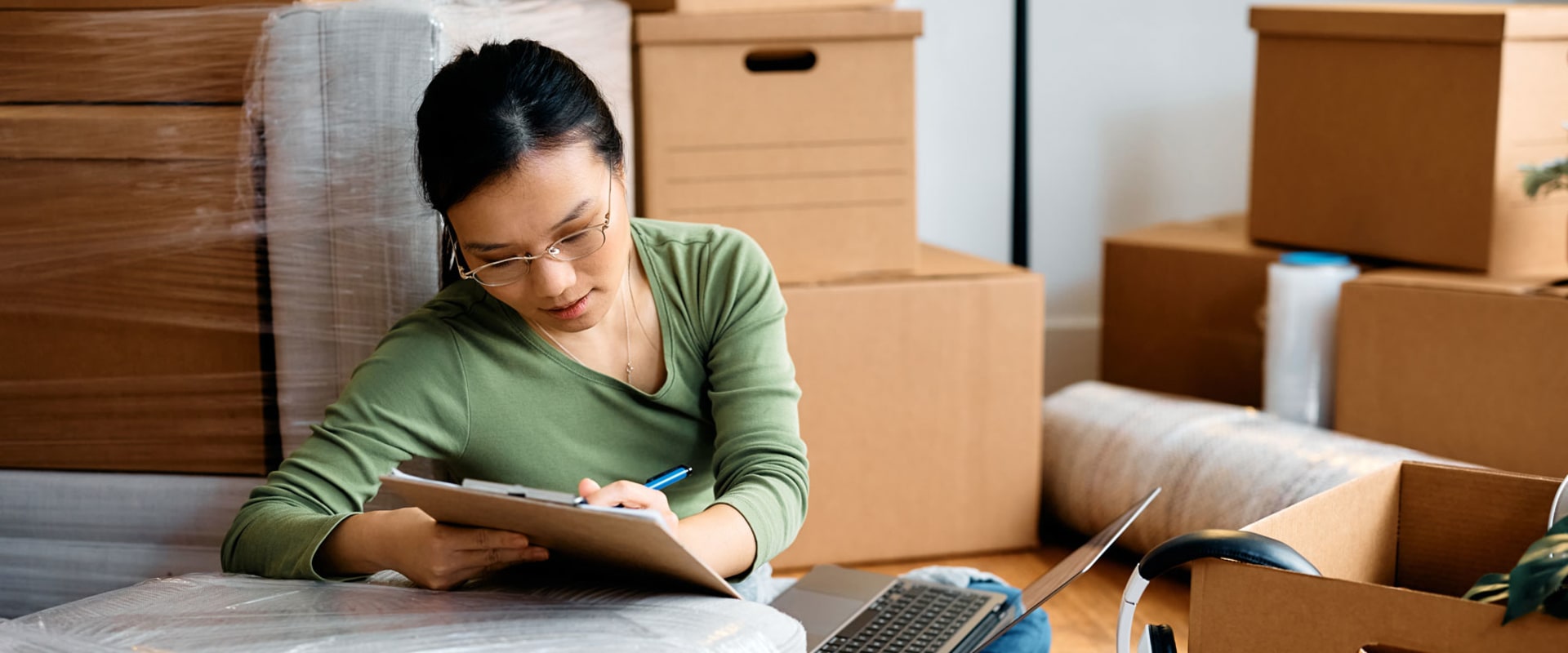 The Ins and Outs of Full Service Movers Cost